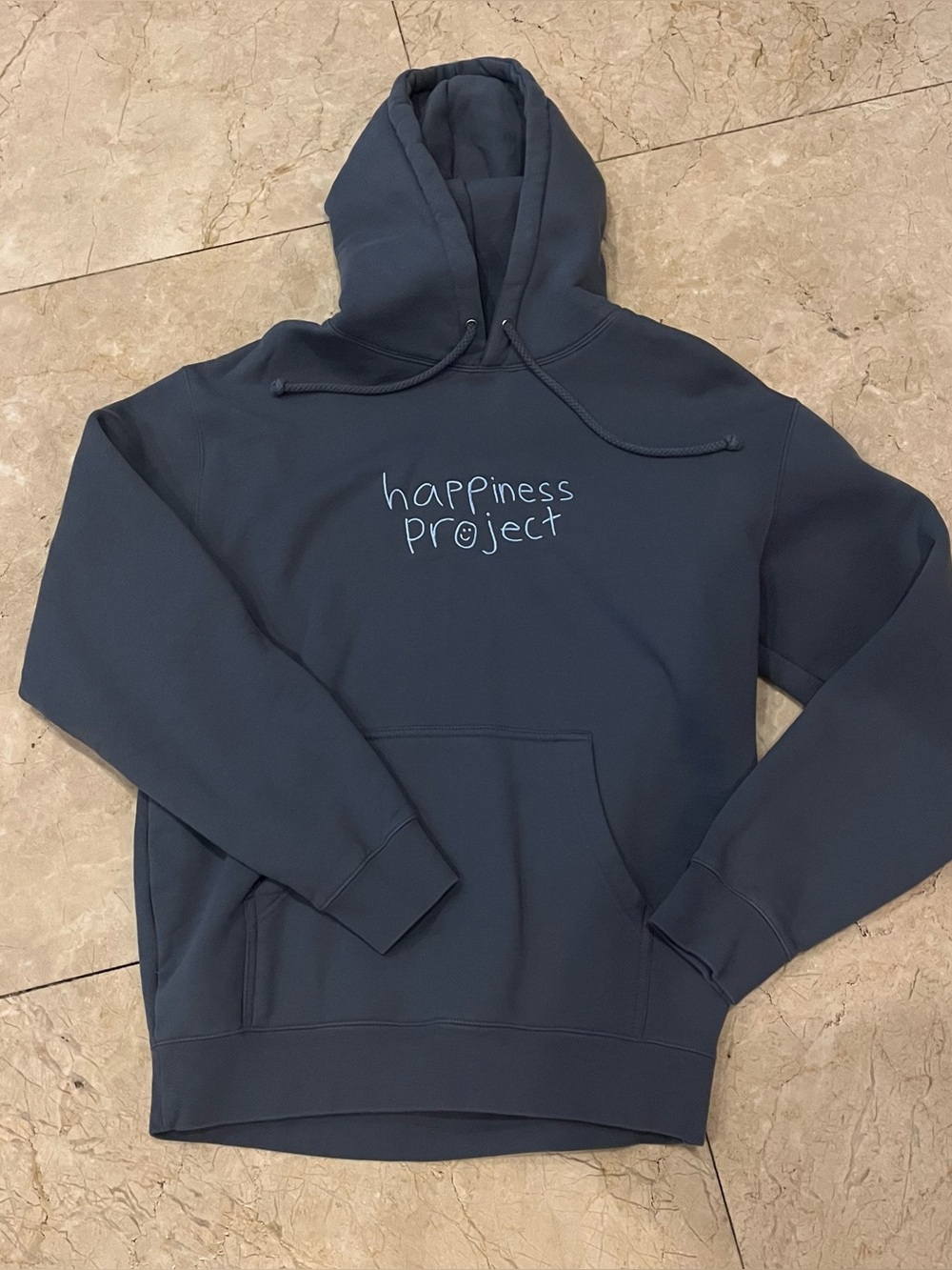Happiness project hoodie M